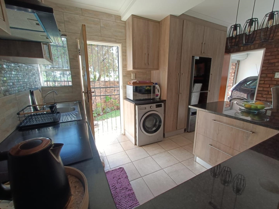 3 Bedroom Property for Sale in Heuwelsig Free State